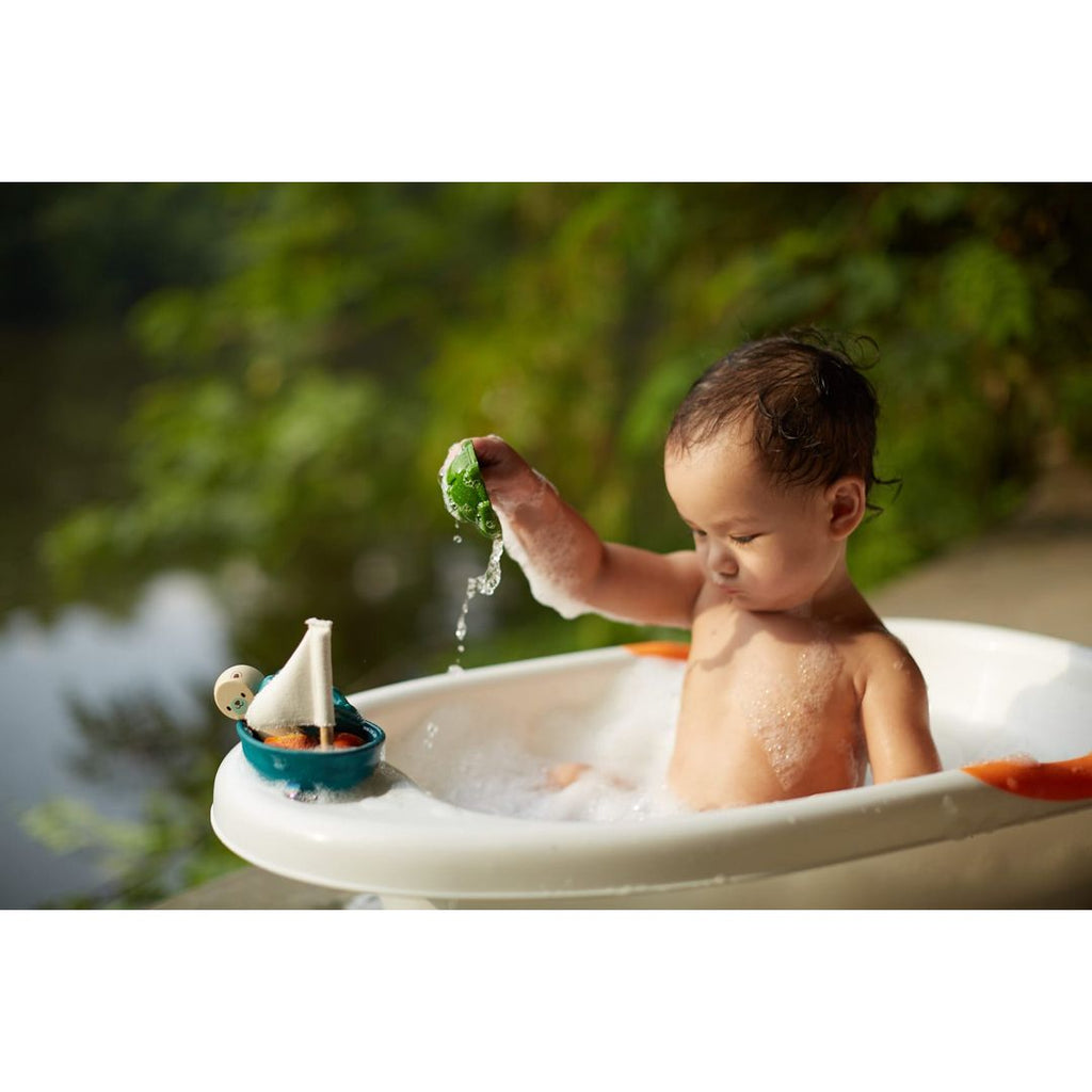 Kid playing PlanToys Sea Life Bath Set